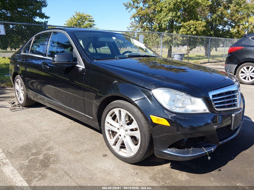 2013 MERCEDES-BENZ C 300 LUXURY 4MATIC | WDDGF8AB4DF969787 | UPCARS