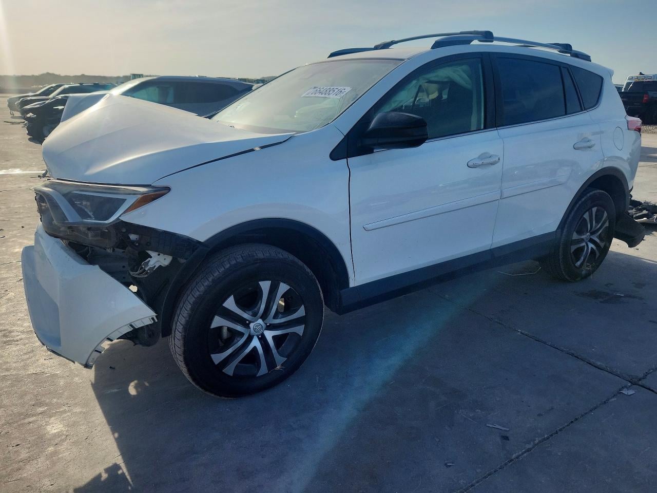 2018 TOYOTA RAV4 LE | JTMZFREV0JJ180669 | UPCARS