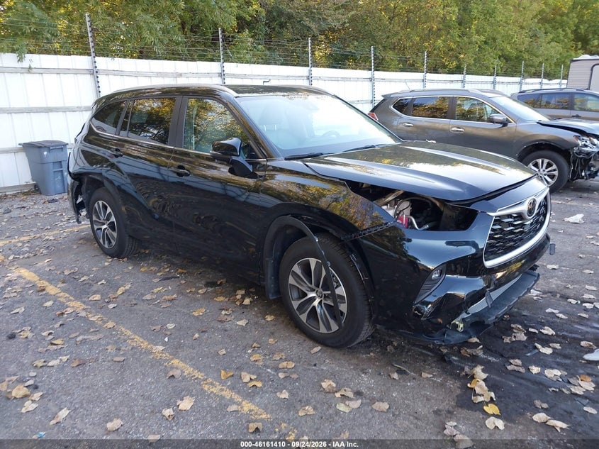2023 TOYOTA HIGHLANDER XLE | 5TDKDRBH9PS511086 | UPCARS