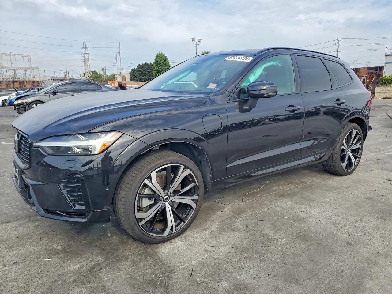 2022 VOLVO XC60 T8 RECHARGE R-DESIGN | YV4H60DM7N1009081 | UPCARS