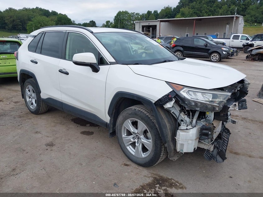 2019 TOYOTA RAV4 XLE | JTMP1RFV0KD021123 | UPCARS