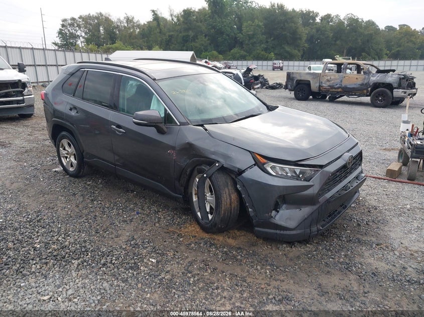 2019 TOYOTA RAV4 XLE | 2T3W1RFV0KC010817 | UPCARS