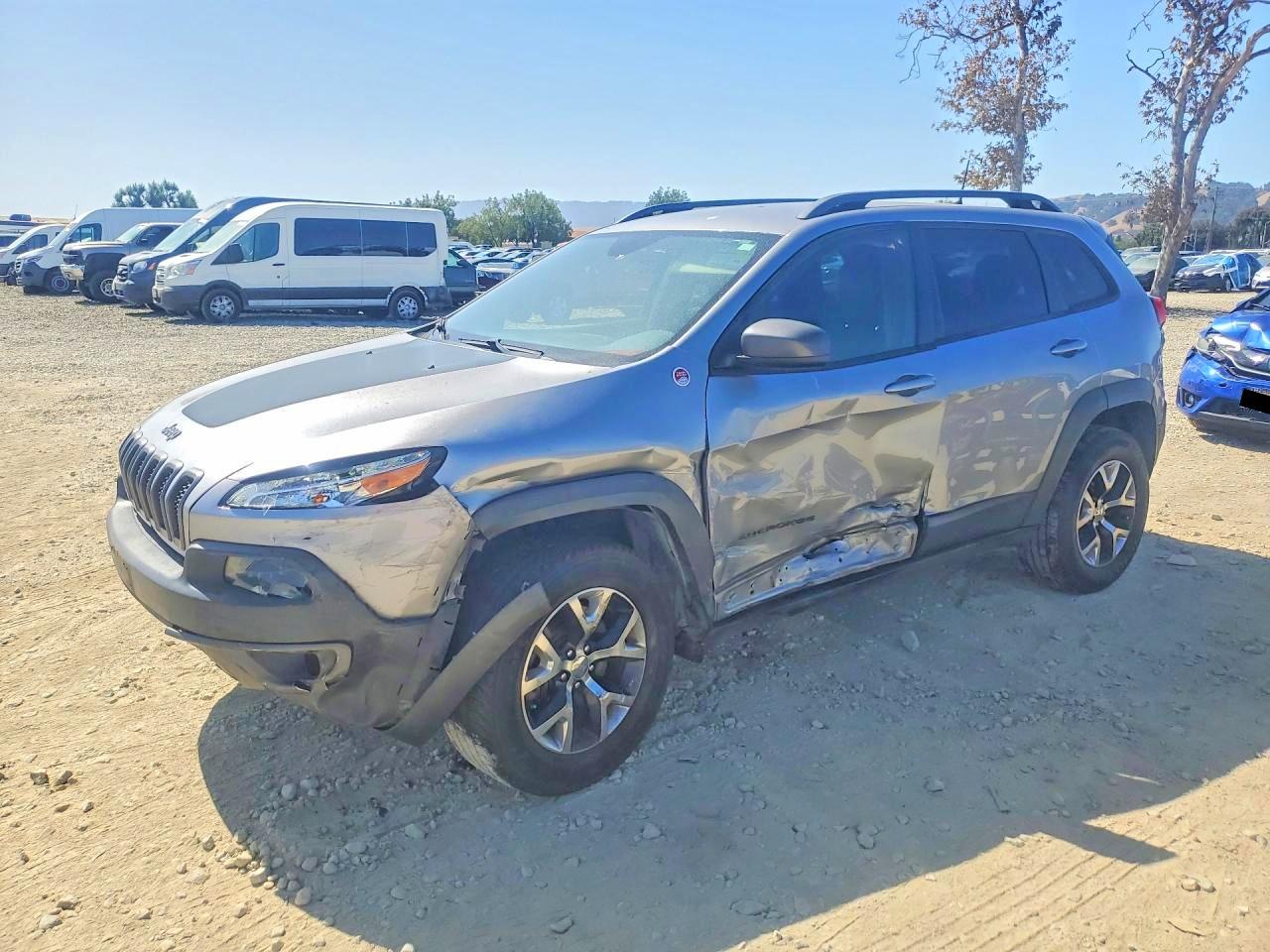 2017 JEEP CHEROKEE TRAILHAWK | 1C4PJMBB2HW518881 | UPCARS