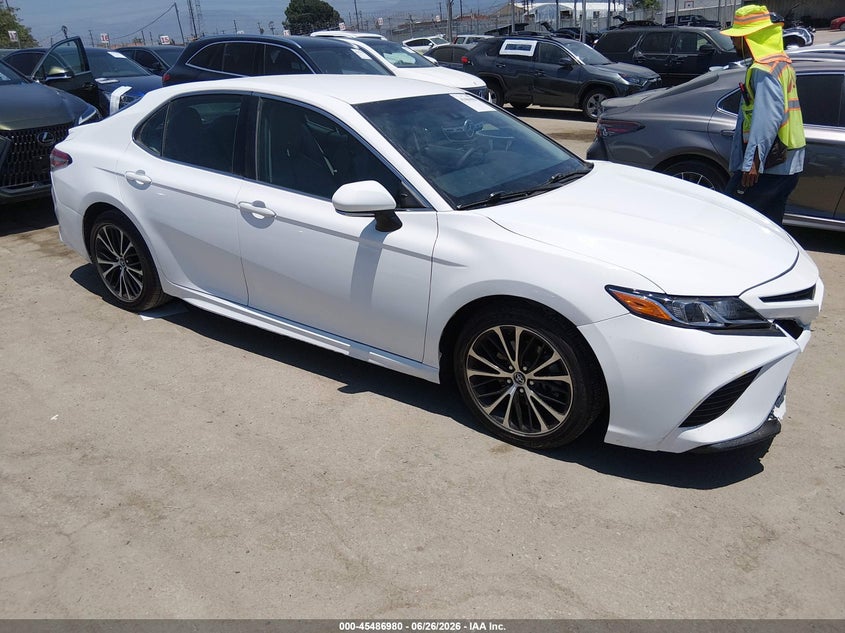 2018 TOYOTA CAMRY SE | 4T1B11HK0JU068340 | UPCARS