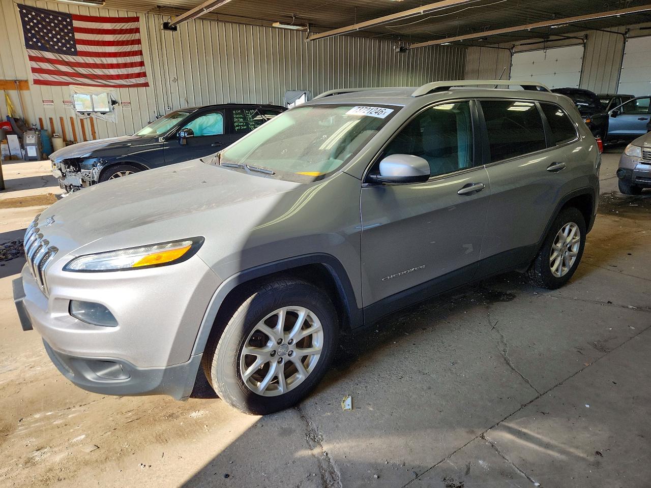 2015 JEEP CHEROKEE LATITUDE | 1C4PJMCS5FW774654 | UPCARS