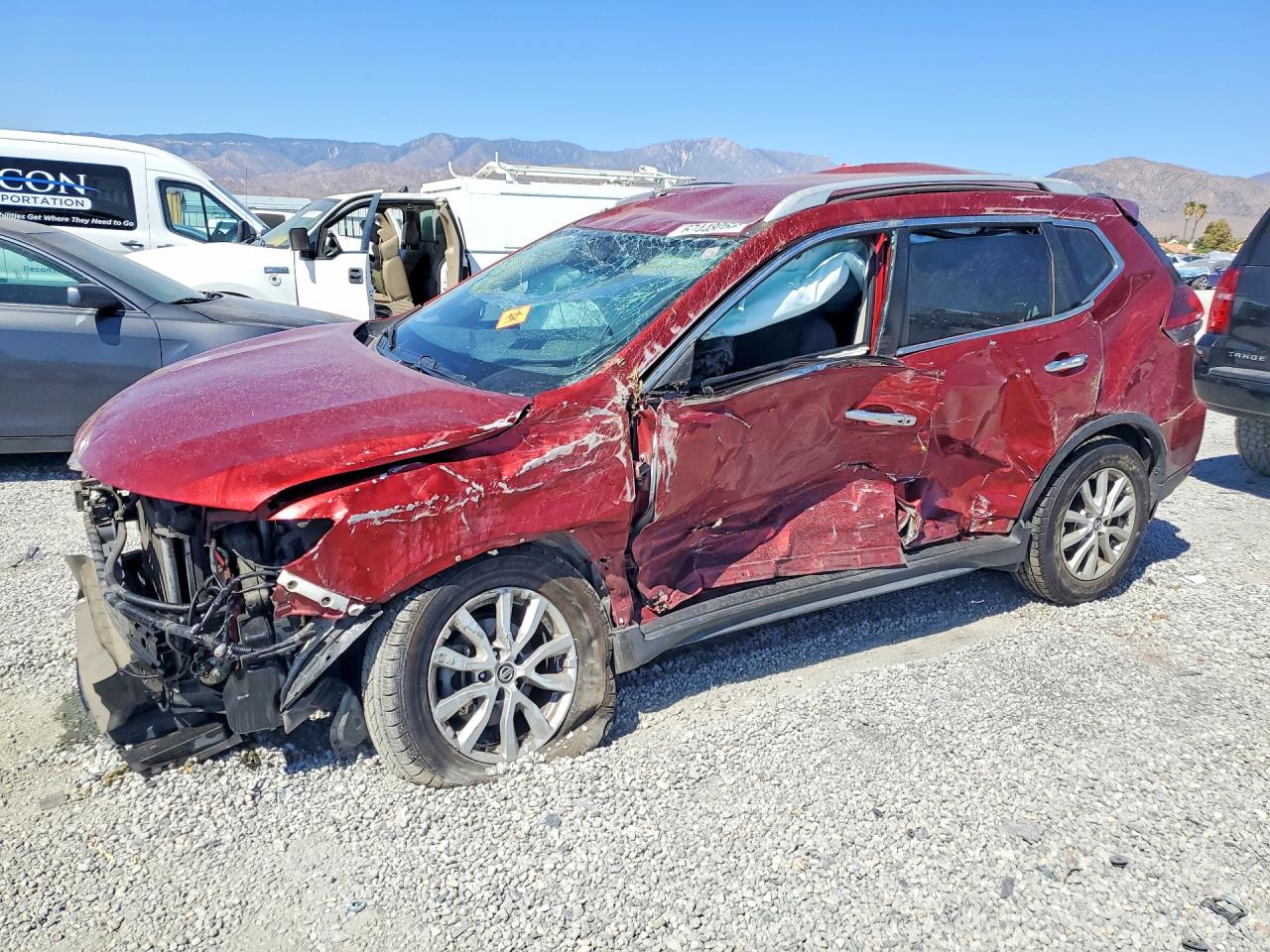 2018 NISSAN ROGUE SV | 5N1AT2MT3JC734039 | UPCARS