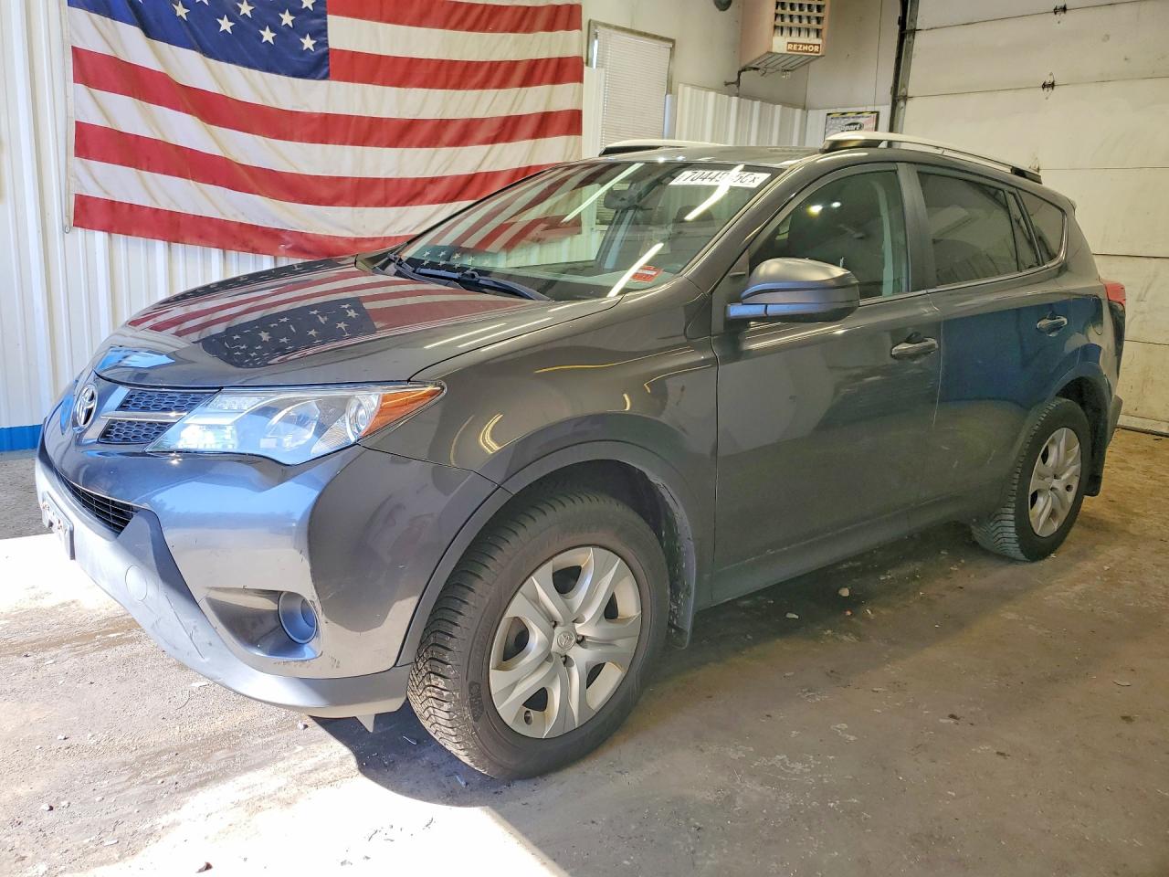2015 TOYOTA RAV4 LE | JTMBFREV1FD144724 | UPCARS