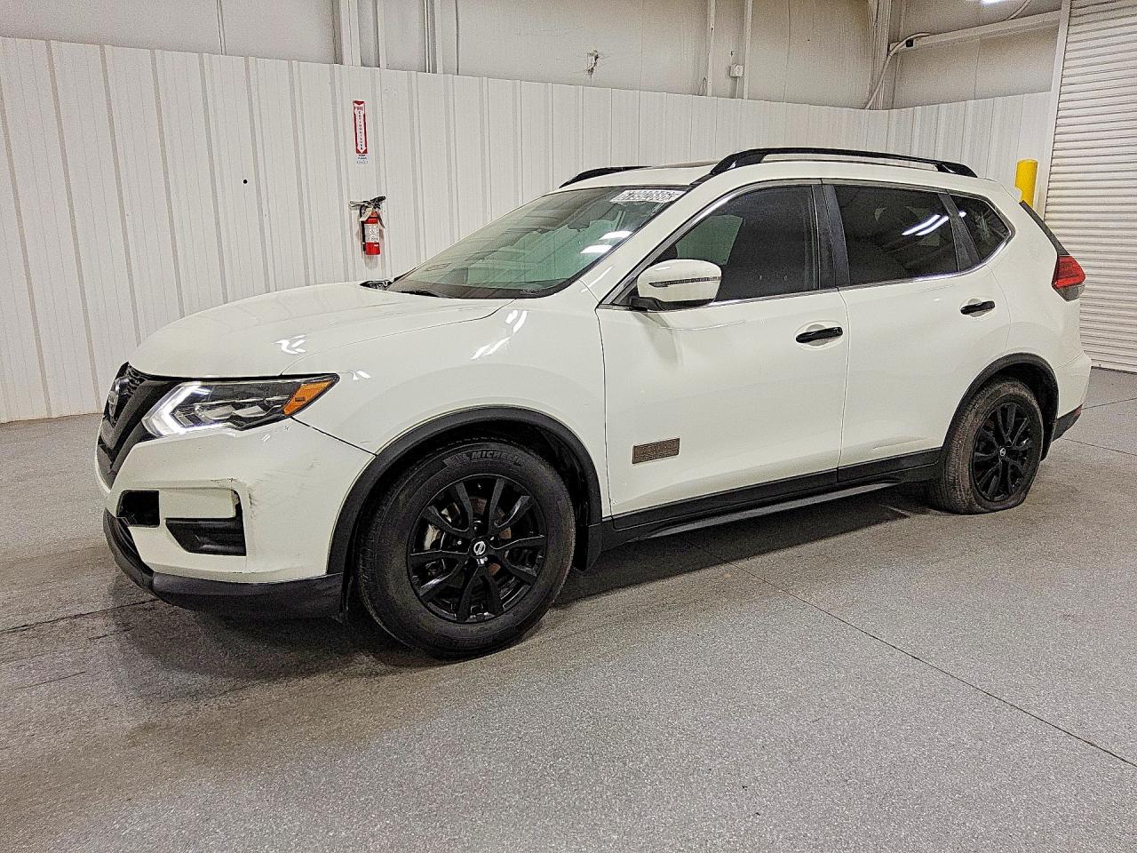 2017 NISSAN ROGUE SV | 5N1AT2MT6HC756160 | UPCARS