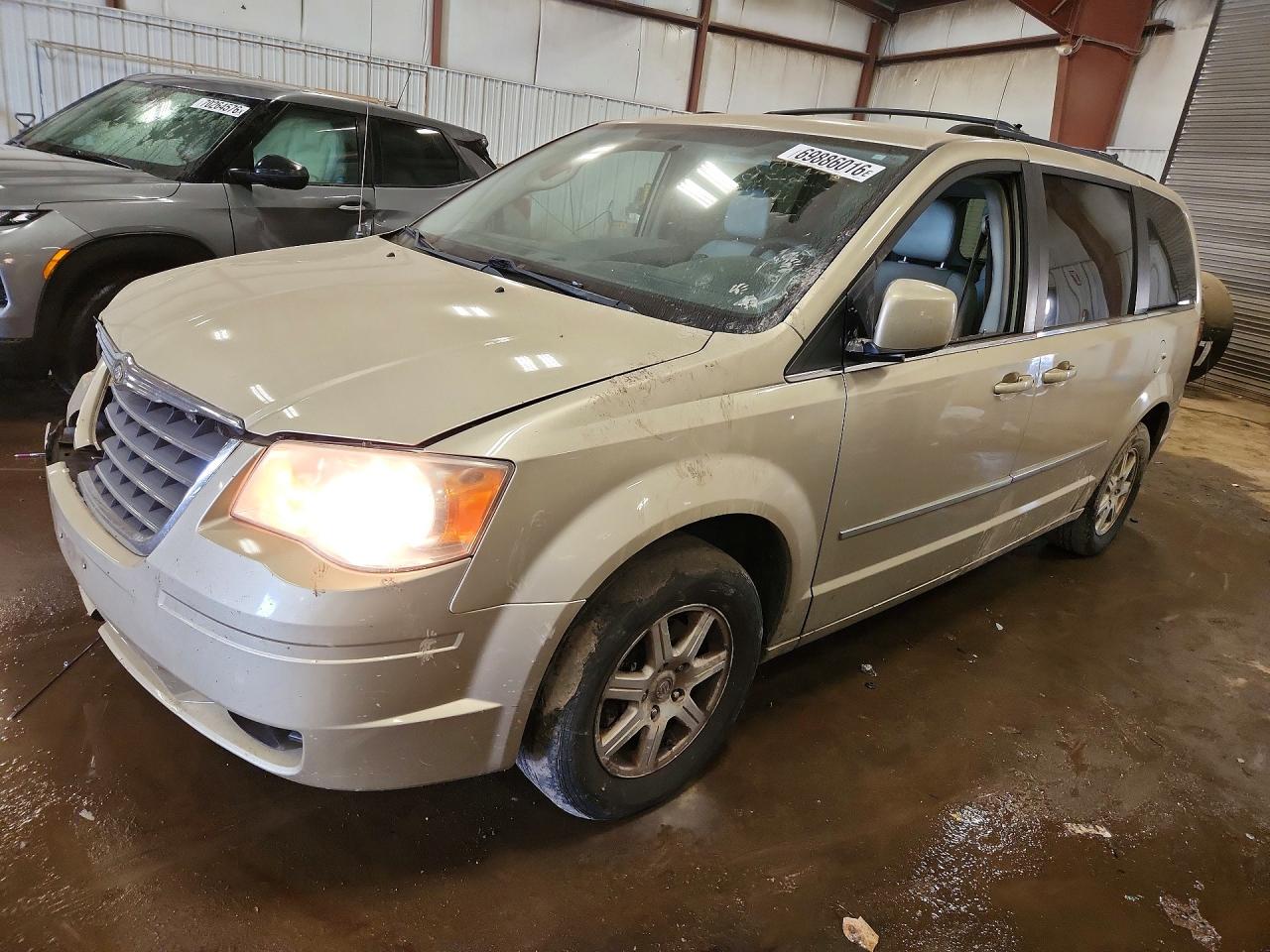 2010 CHRYSLER MINIVAN TOURING PLUS | 2A4RR8DX5AR321052 | UPCARS