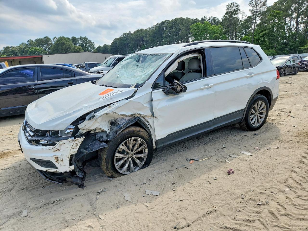 2018 VOLKSWAGEN TIGUAN S | 3VV0B7AX8JM009401 | UPCARS