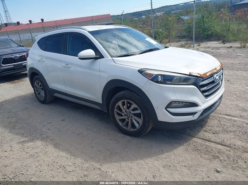 2017 HYUNDAI TUCSON SE | KM8J3CA44HU553541 | UPCARS