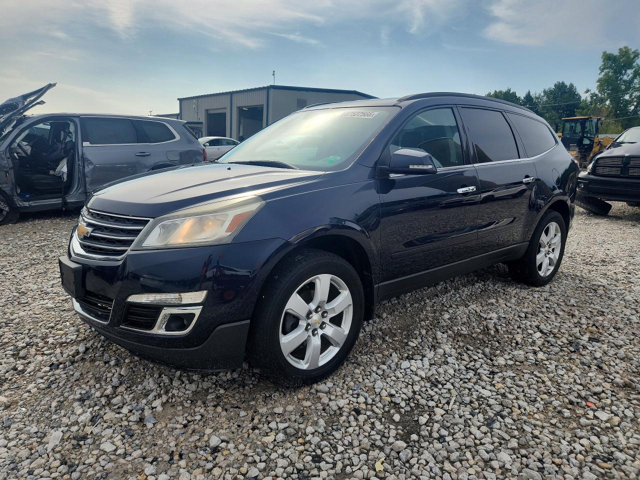2017 CHEVROLET TRAVERSE LT | 1GNKVGKD5HJ252018 | UPCARS