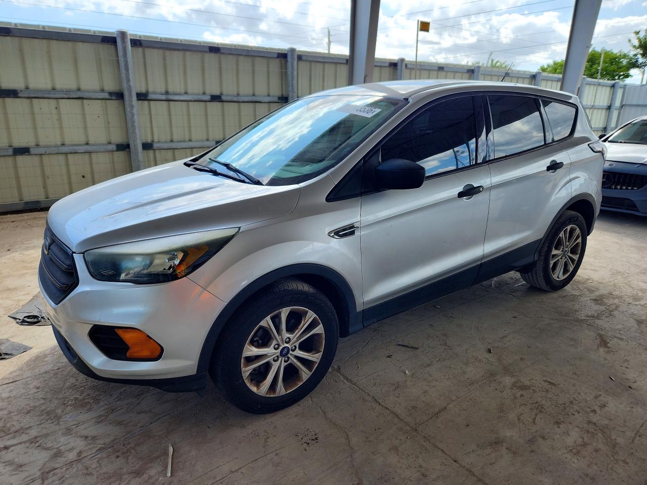 2018 FORD ESCAPE S | 1FMCU0F75JUA93559 | UPCARS