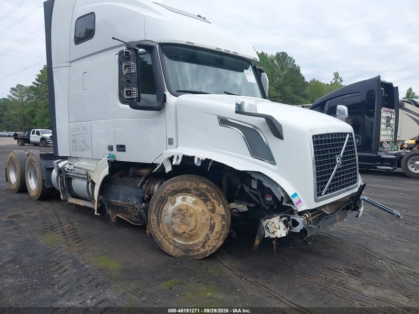 2018 VOLVO VNL | 4V4NC9EH2JN997981 | UPCARS