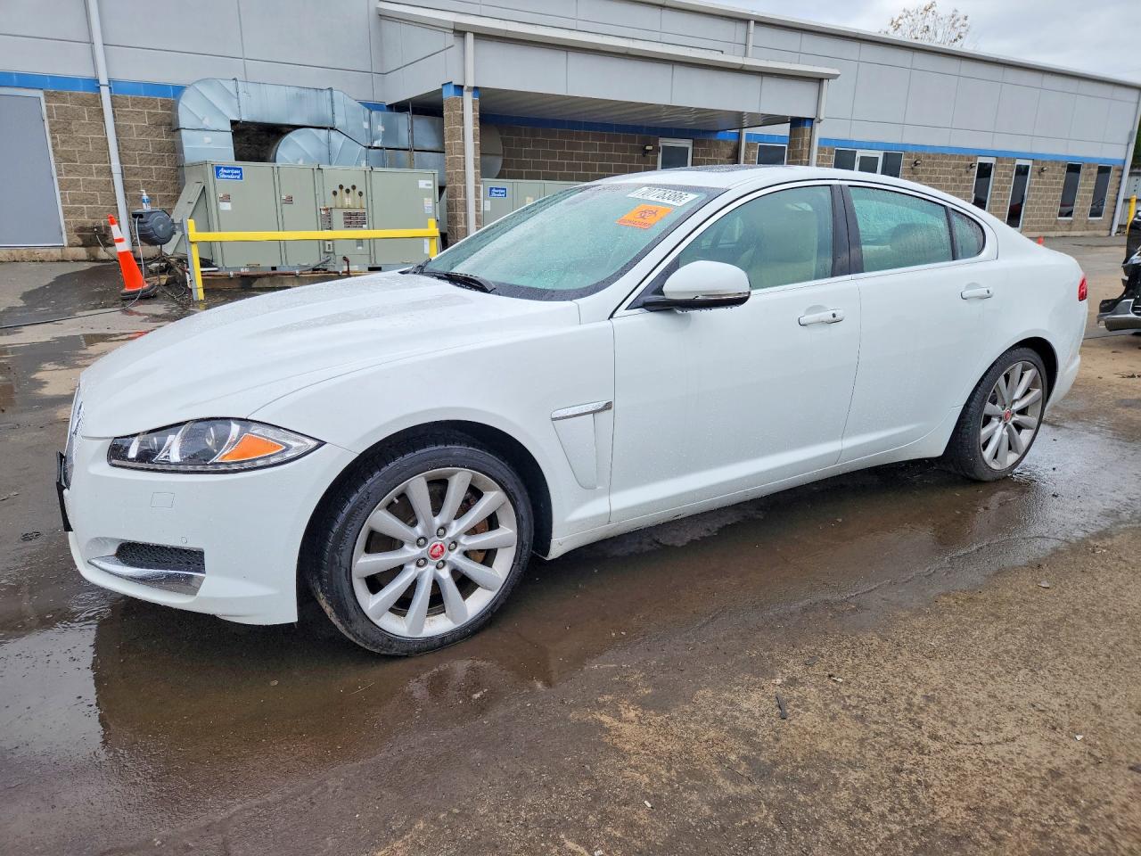 2014 JAGUAR XF | SAJWJ0EF5E8U11635 | UPCARS