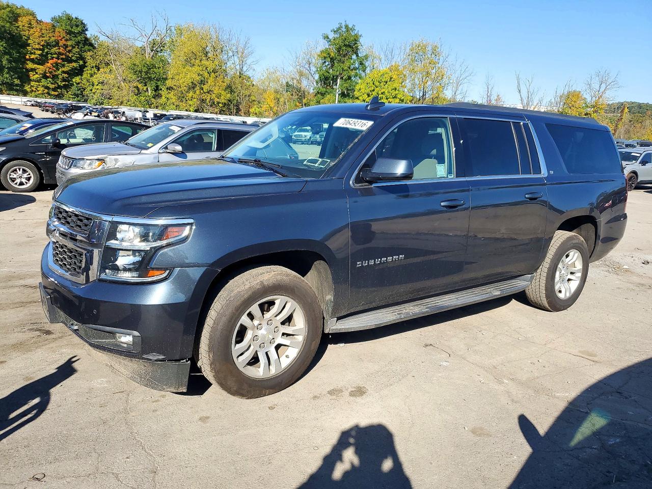 2019 CHEVROLET SUBURBAN K1500 LT | 1GNSKHKCXKR329450 | UPCARS