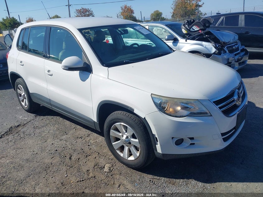 2010 VOLKSWAGEN TIGUAN S | WVGAV7AX4AW519458 | UPCARS