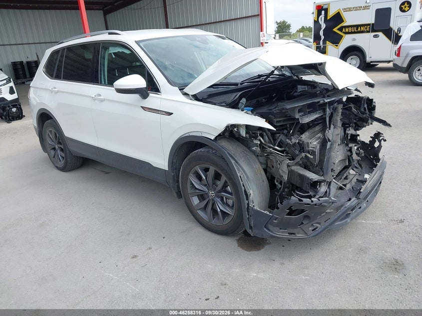 2023 VOLKSWAGEN TIGUAN 2.0T SE | 3VV3B7AX2PM088392 | UPCARS