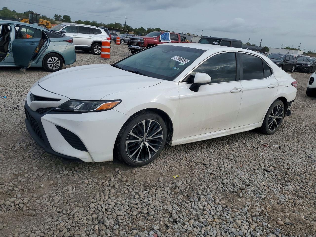 2018 TOYOTA CAMRY SE | 4T1B11HK3JU065173 | UPCARS