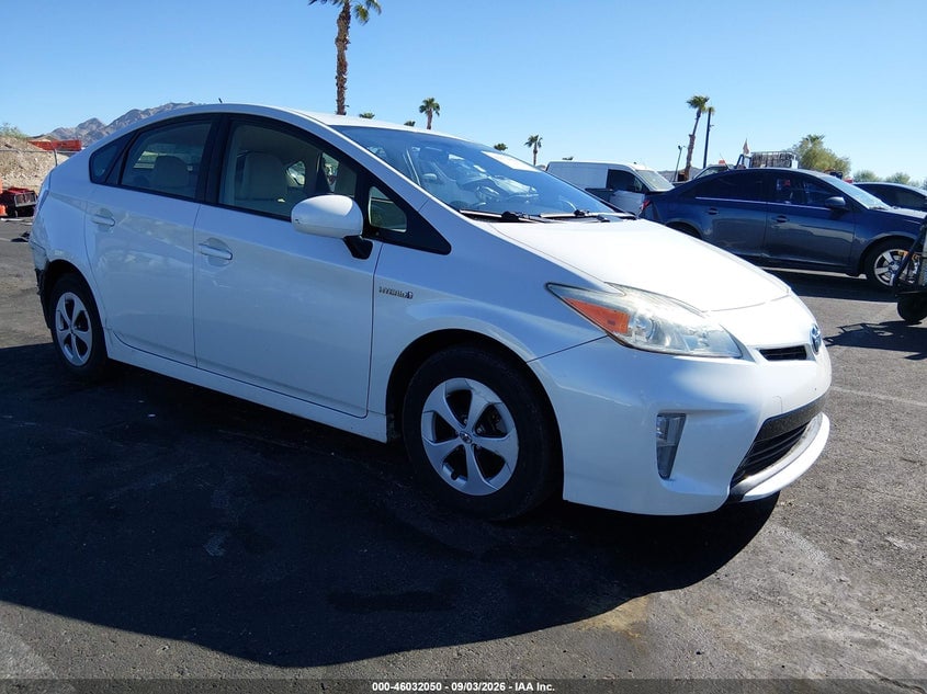 2015 TOYOTA PRIUS TWO | JTDKN3DU8F0407260 | UPCARS