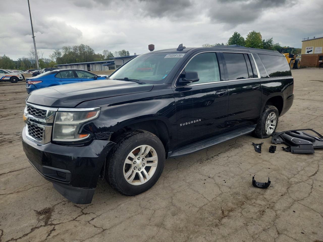 2018 CHEVROLET SUBURBAN C1500 LT | 1GNSCHKCXJR376120 | UPCARS