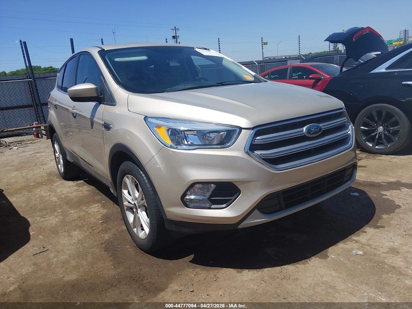 2017 FORD ESCAPE SE | 1FMCU9GD0HUC28403 | UPCARS