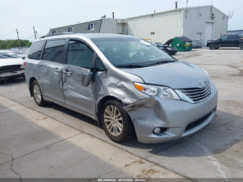 2015 TOYOTA SIENNA XLE 8 PASSENGER | 5TDYK3DC4FS556871 | UPCARS