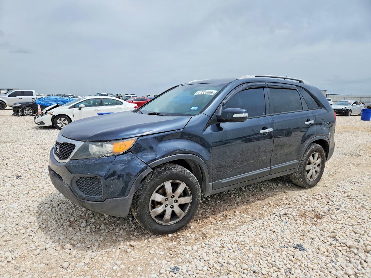 2013 KIA SORENTO LX | 5XYKT4A24DG370021 | UPCARS