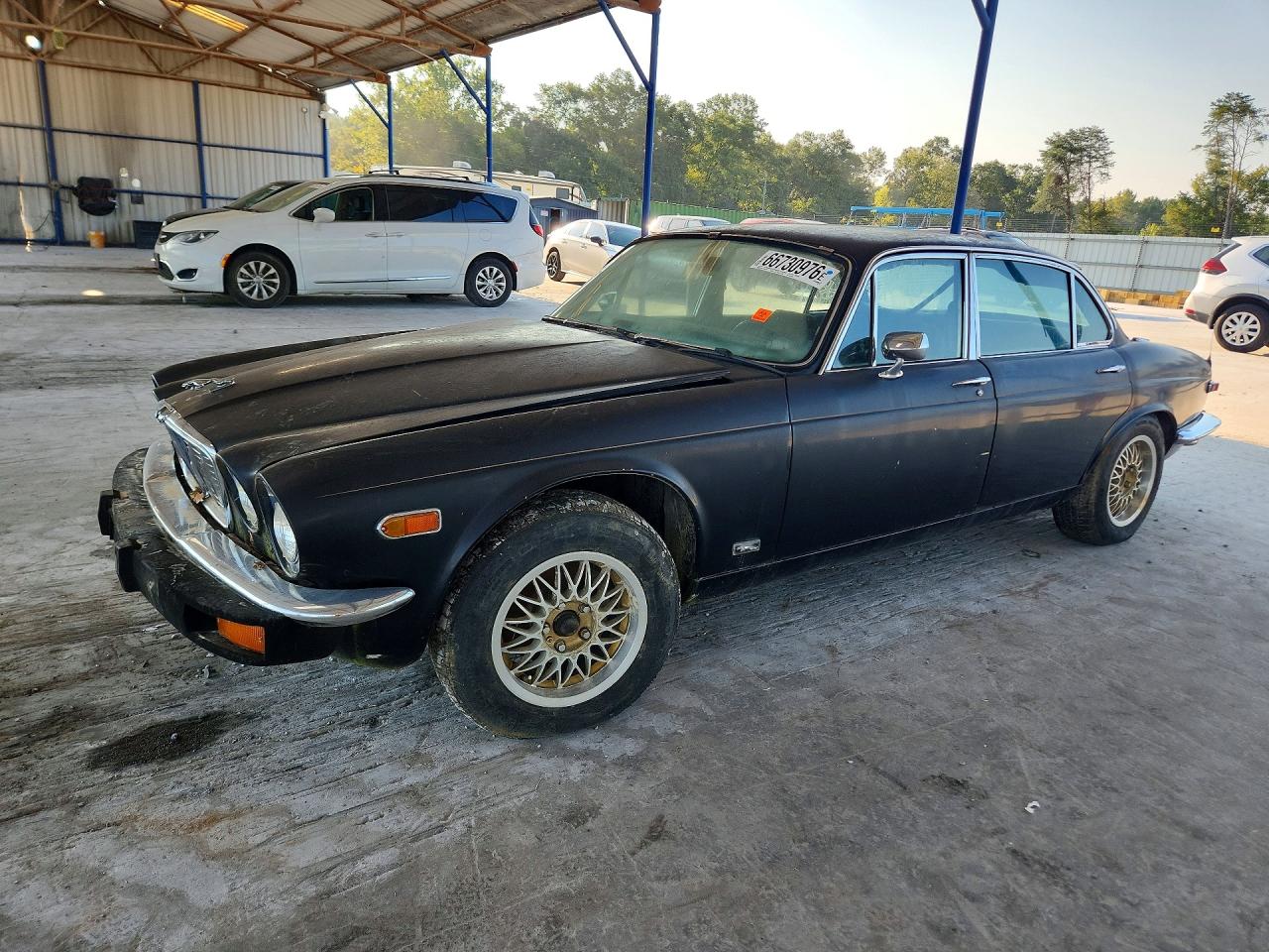 1975 JAGUAR XJ6 | UF2T55103BW | UPCARS