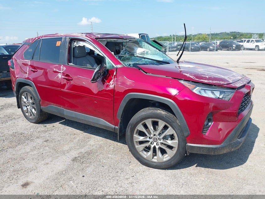 2021 TOYOTA RAV4 XLE PREMIUM | 2T3C1RFV1MW137418 | UPCARS