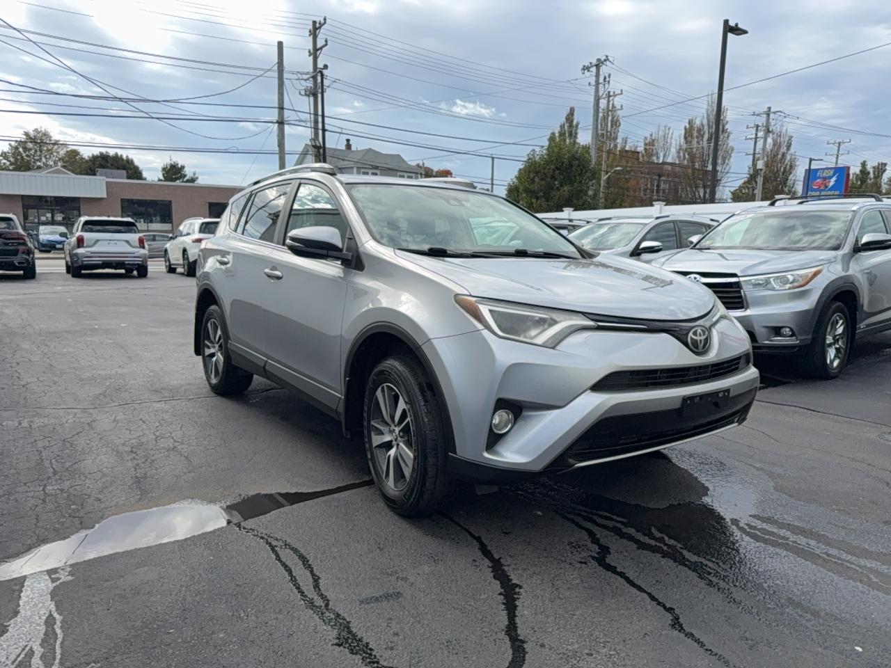 2017 TOYOTA RAV4 XLE | 2T3RFREVXHW580170 | UPCARS