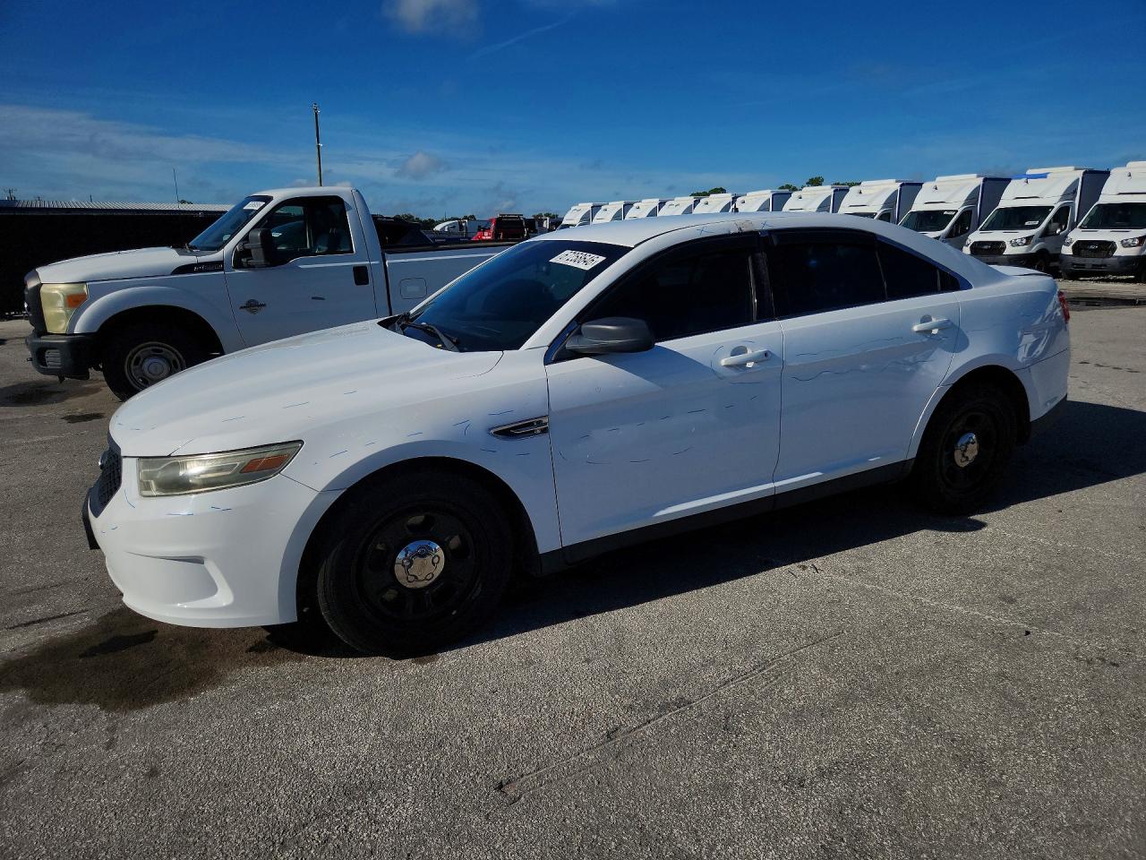 2013 FORD TAURUS POLICE INTERCEPTOR | 1FAHP2L8XDG105773 | UPCARS