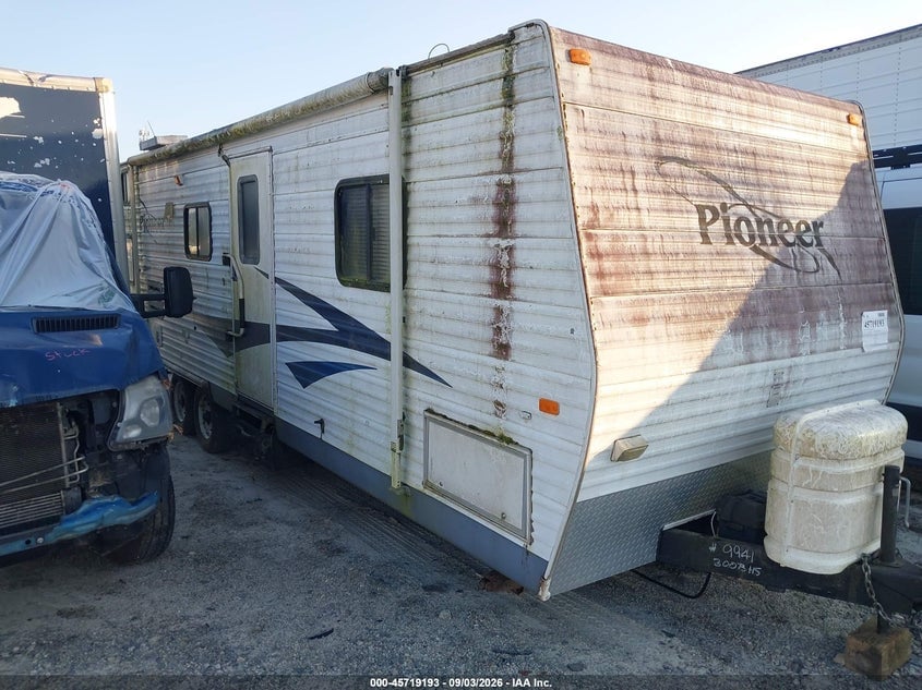 2006 FLEETWOOD PIONEER 300 BHS | 1EB1C302666011863 | UPCARS