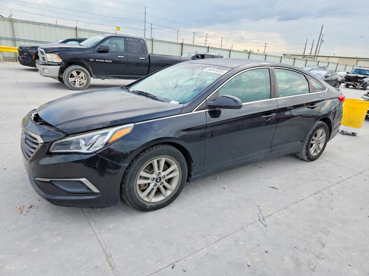 2016 HYUNDAI SONATA SE | 5NPE24AF3GH375758 | UPCARS