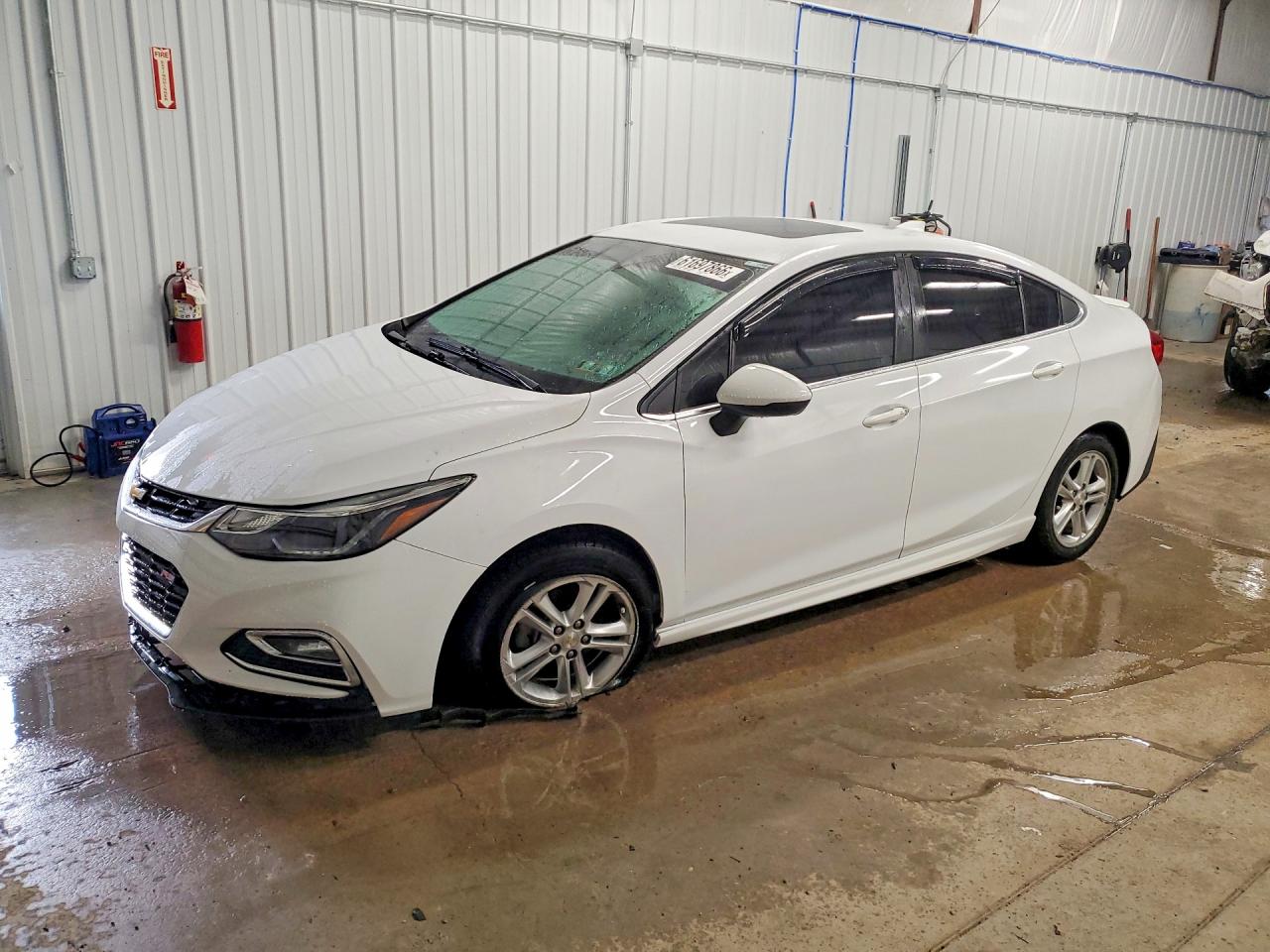 2018 CHEVROLET CRUZE LT | 1G1BE5SM6J7115551 | UPCARS