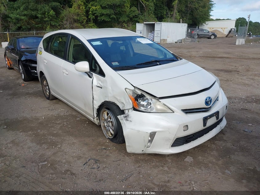 2014 TOYOTA PRIUS V TWO | JTDZN3EUXE3317196 | UPCARS