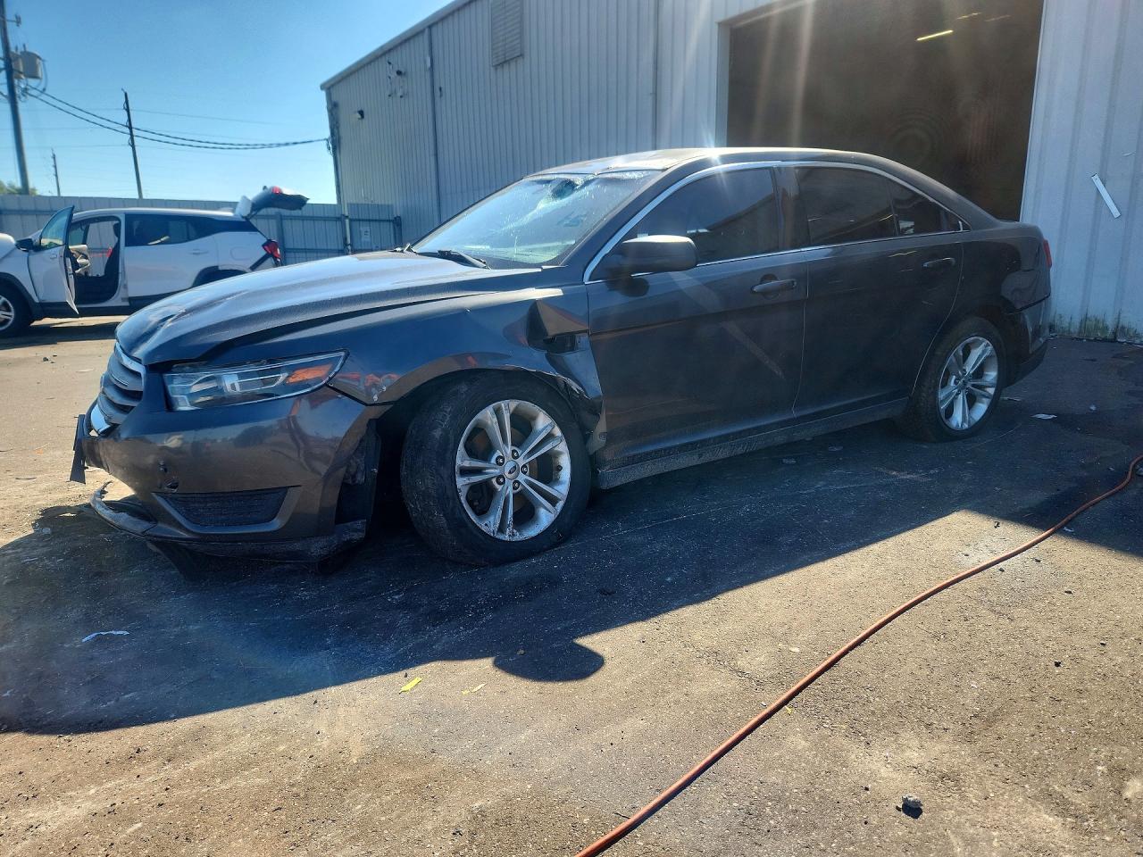 2018 FORD TAURU SE | 1FAHP2D89JG126074 | UPCARS