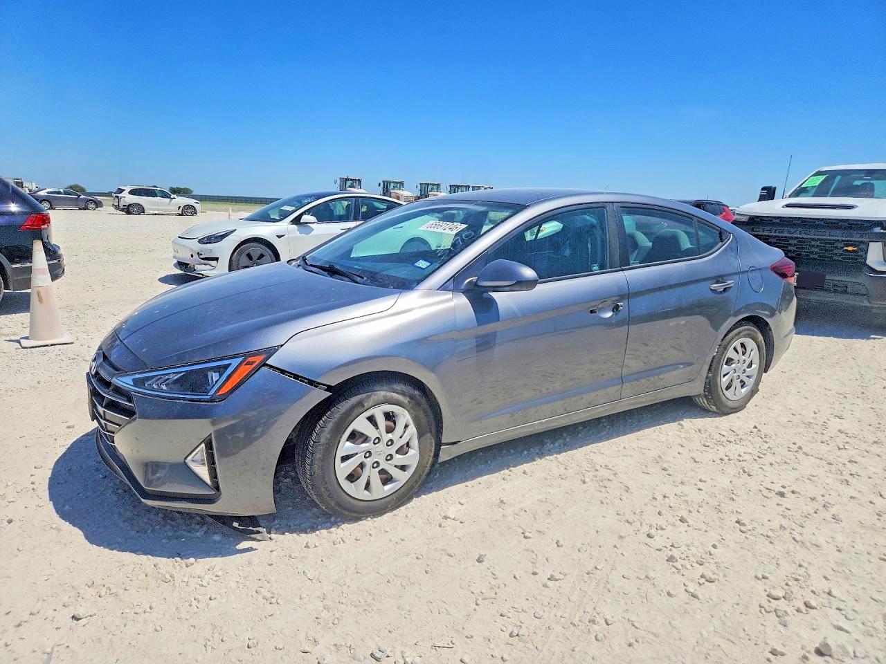 2019 HYUNDAI ELANTRA SE | 5NPD74LF1KH483170 | UPCARS