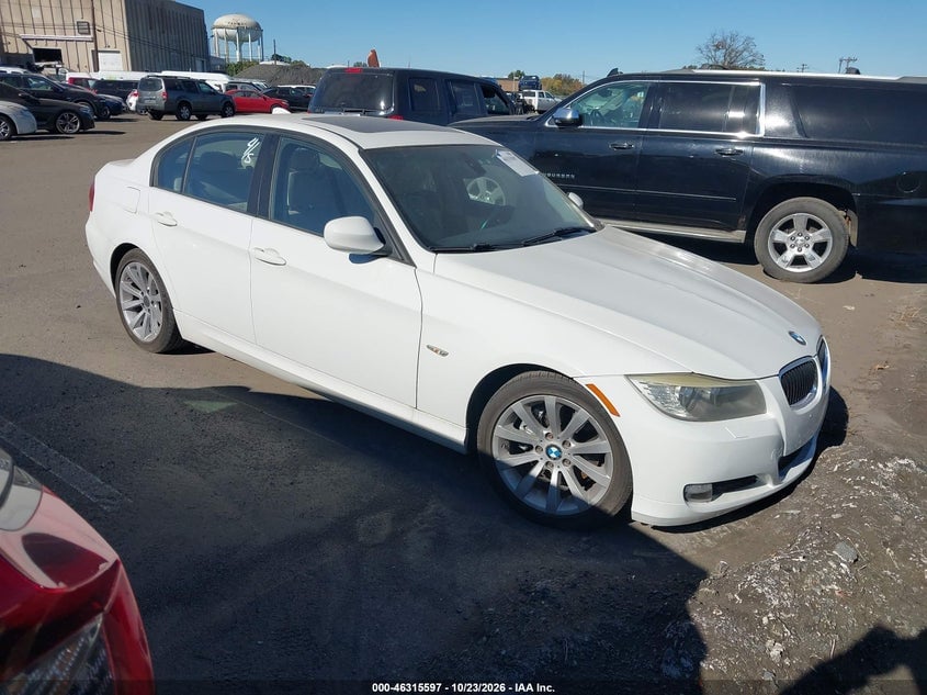 2011 BMW 328I XDRIVE | WBAPK7C54BA973238 | UPCARS