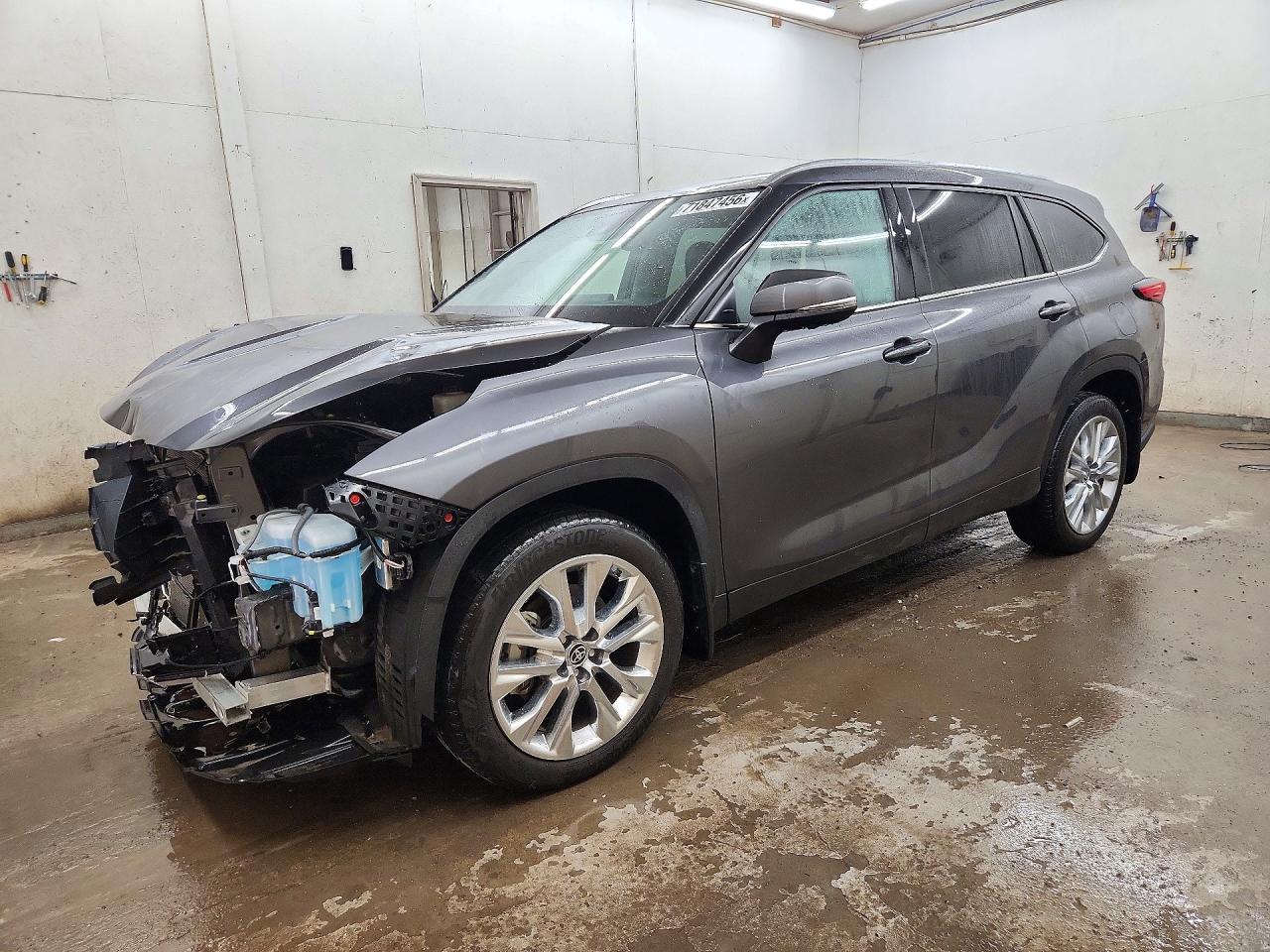 2023 TOYOTA HIGHLANDER LIMITED | 5TDKDRBH9PS031582 | UPCARS