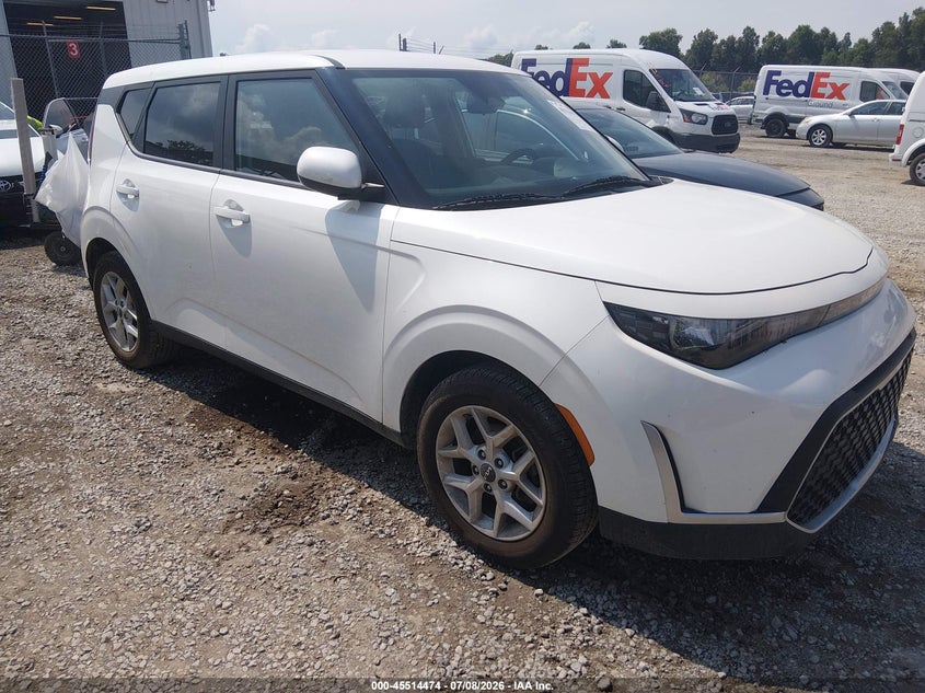 2023 KIA SOU LX | KNDJ23AU2P7876183 | UPCARS