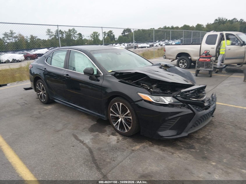2018 TOYOTA CAMRY SE | 4T1B11HK2JU631582 | UPCARS