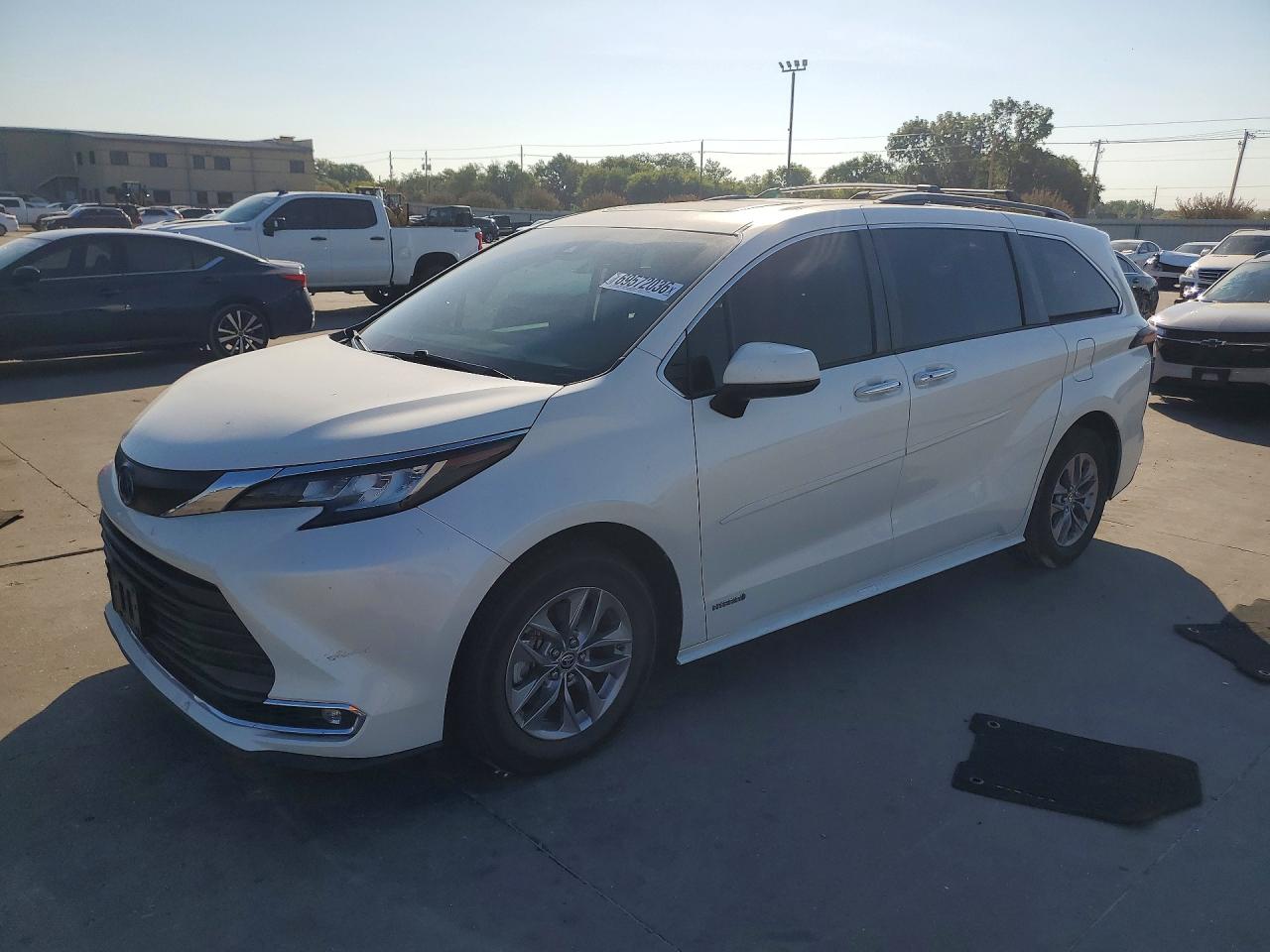 2021 TOYOTA SIENNA XLE | 5TDYRKEC0MS033025 | UPCARS