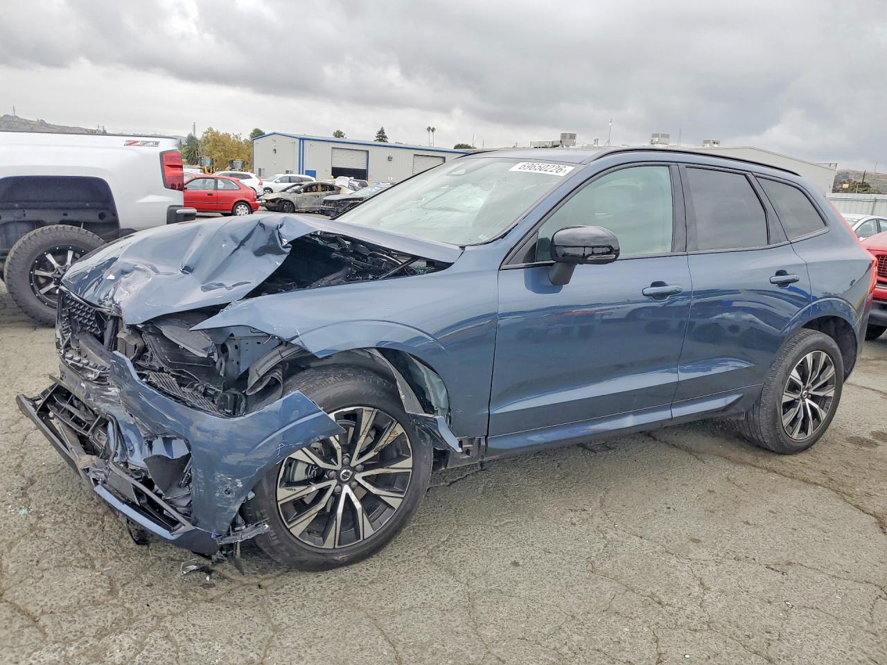 2024 VOLVO XC60 PLUS | YV4L12RL1R1879709 | UPCARS