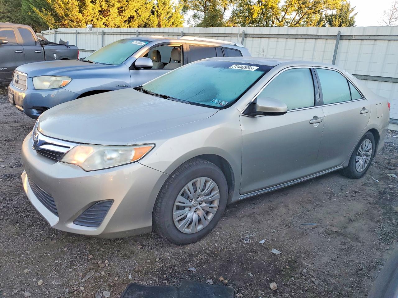 2014 TOYOTA CAMRY LE | 4T4BF1FK1ER393174 | UPCARS