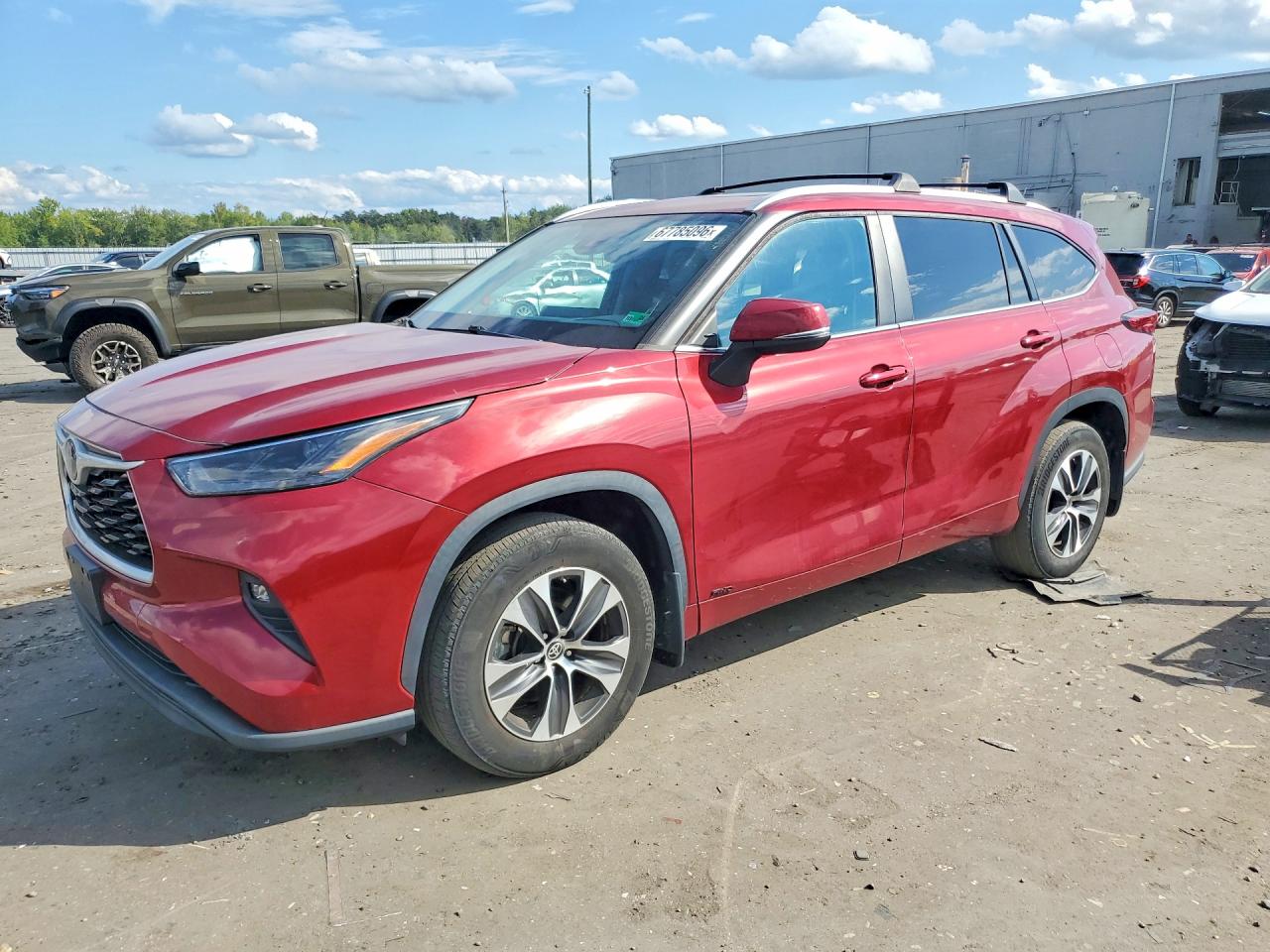 2023 TOYOTA HIGHLANDER XLE | 5TDKBRCH8PS600281 | UPCARS