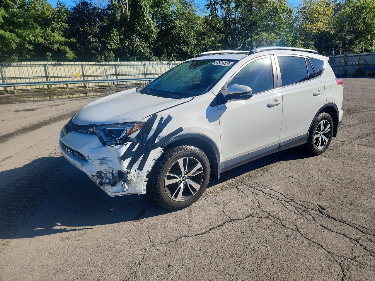 2018 TOYOTA RAV4 XLE | JTMRFREV2JJ185307 | UPCARS