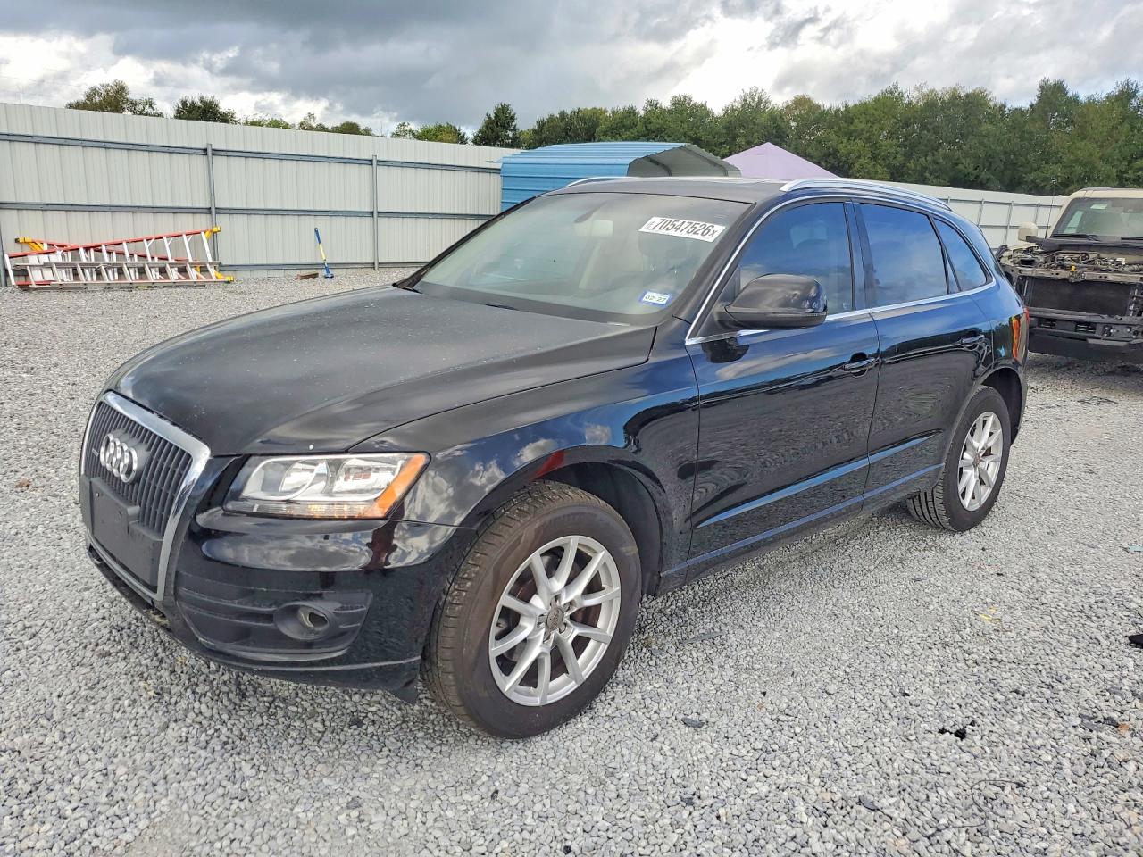 2011 AUDI Q5 PREMIUM | WA1CFAFP5BA073779 | UPCARS