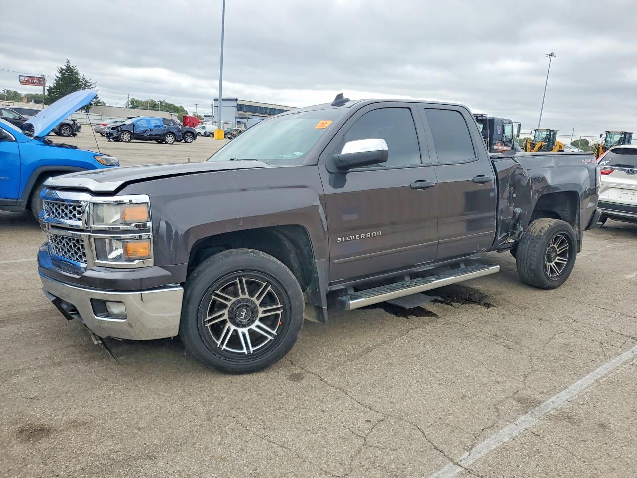 2015 CHEVROLET SILVERADO K1500 LT | 1GCVKREC7FZ343481 | UPCARS