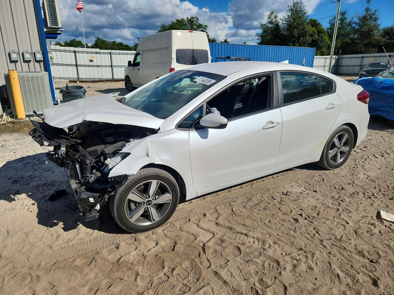2018 KIA FORTE LX | 3KPFL4A73JE235540 | UPCARS